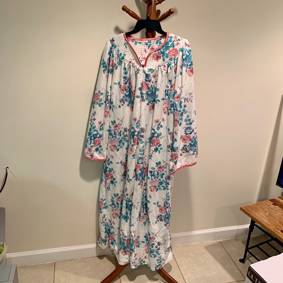 Adonna New Floral Maxi Robe. - Picture 1 of 4